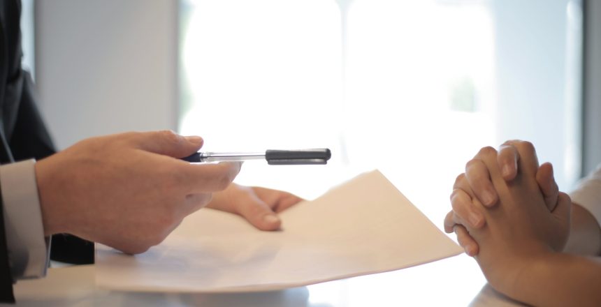 Come diventare agente d'affari in mediazione